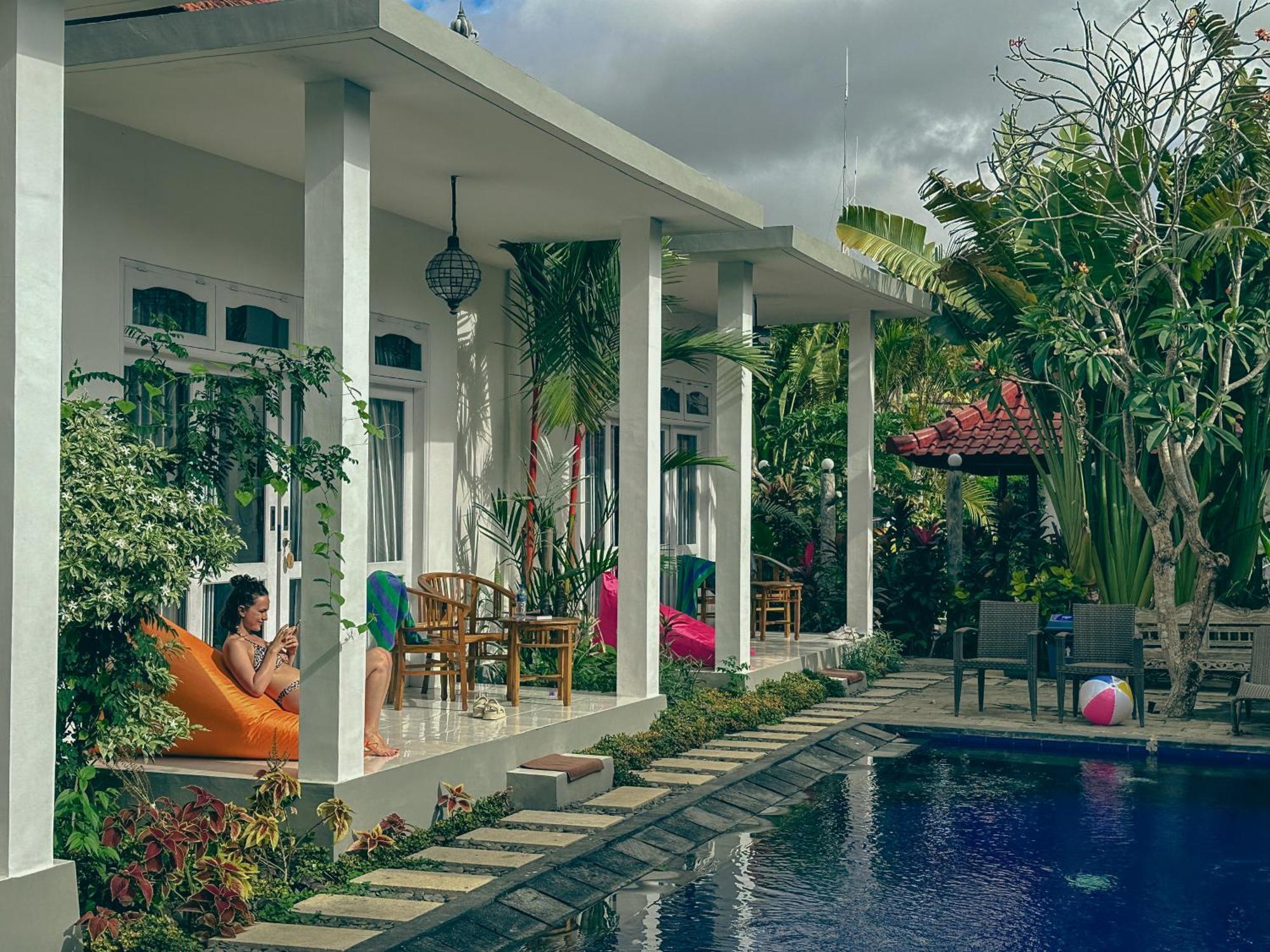 Bali Stuti Jimbaran Inn Kültér fotó